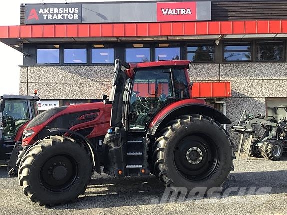 Valtra Q305 Ruby Red Edition!