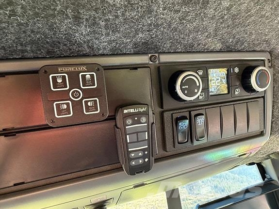 Valtra S416- TOPPMODELLEN FRA VALTRA MED SVÆRT MYE UTSTYR Traktorer