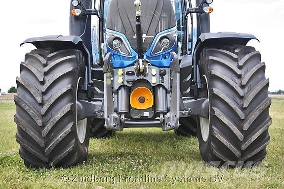 Valtra T144-255 fronthydr. Traktorer