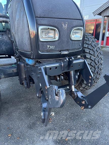 Valtra T202 Tractores