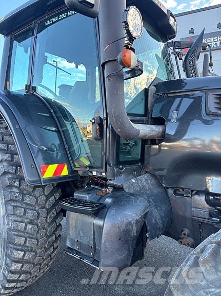 Valtra T202 Tractores