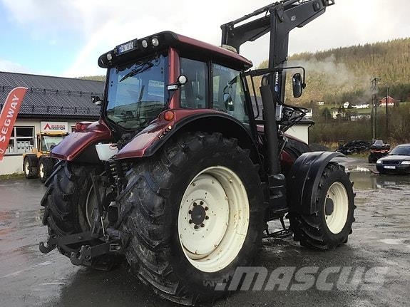 Valtra T203D Traktori