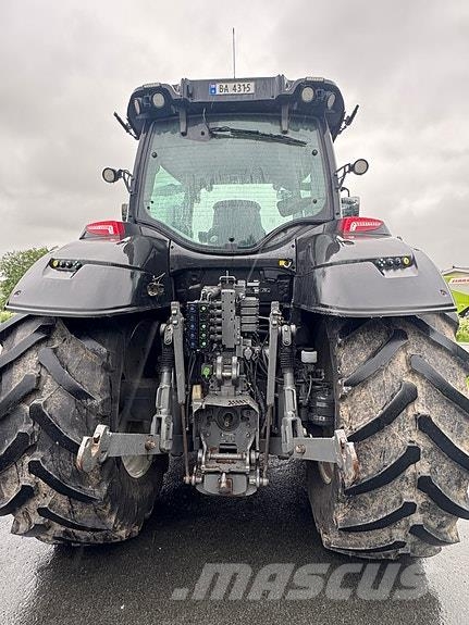 Valtra T214 Traktorer