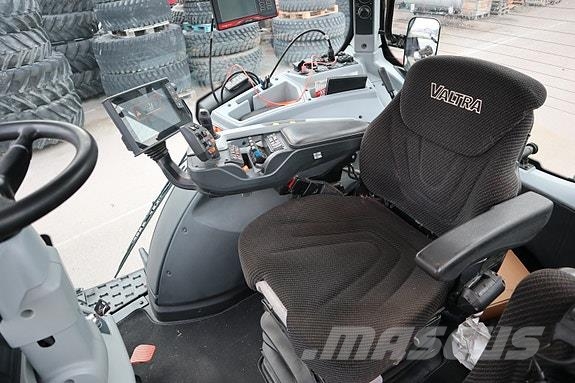 Valtra T234 Traktorji