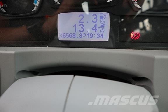 Valtra T234 Traktorji