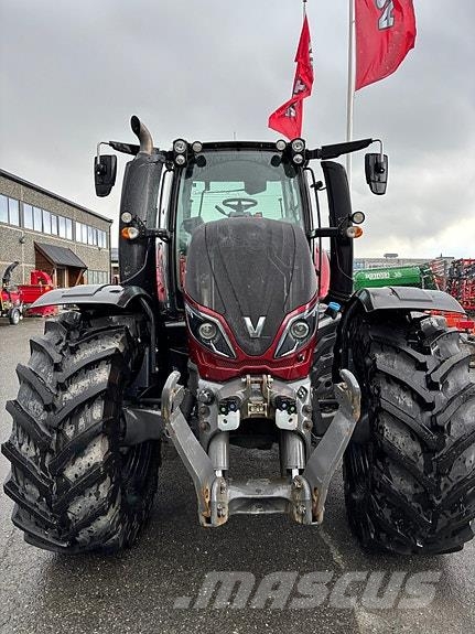 Valtra T234 Direct, fronthydraulikk, kun 3700 t. Nye dekk الجرارات