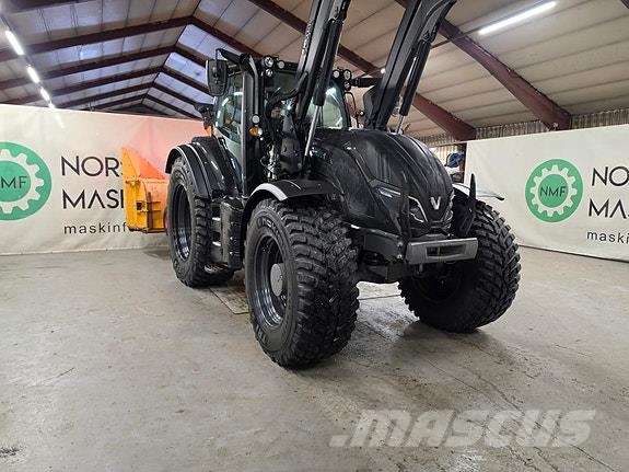 Valtra T234 Twintrack Traktorer