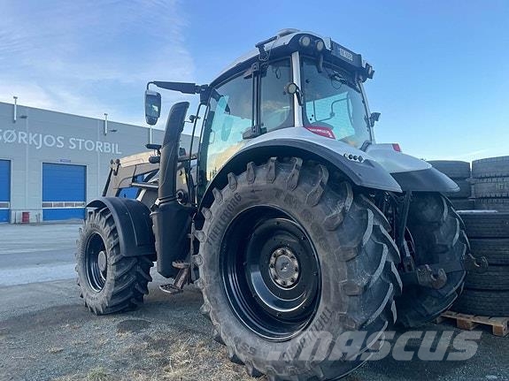 Valtra T234a الجرارات