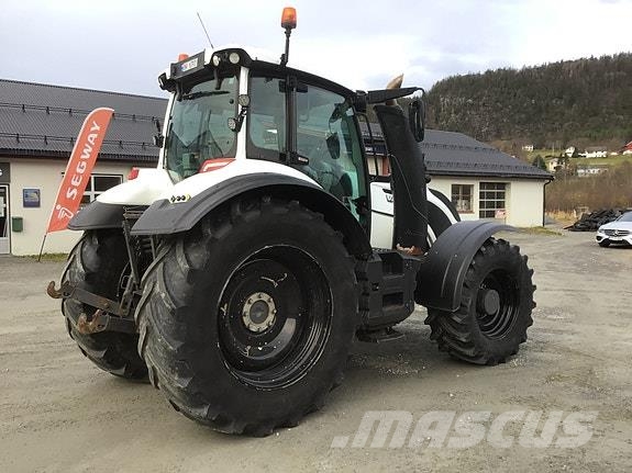 Valtra T234D m/TWIN TRAC Traktoren