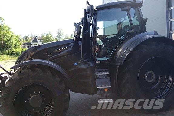 Valtra T235 拖拉机/农用车