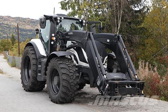 Valtra T235 Tratores Agrícolas usados