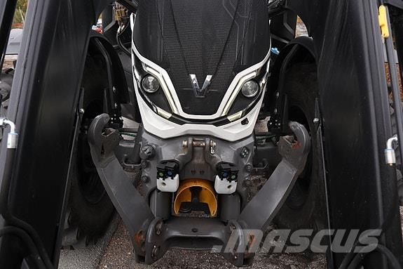 Valtra T235 Tratores Agrícolas usados