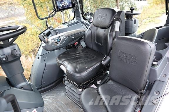 Valtra T235 Tratores Agrícolas usados