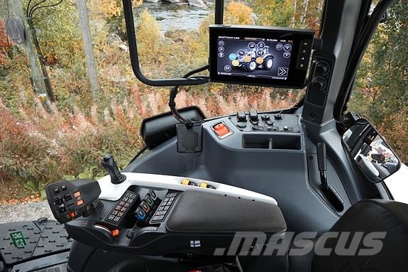 Valtra T235 Tratores Agrícolas usados
