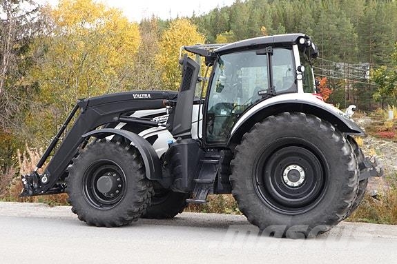 Valtra T235 Tratores Agrícolas usados