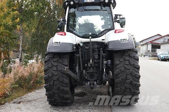 Valtra T235 Tratores Agrícolas usados
