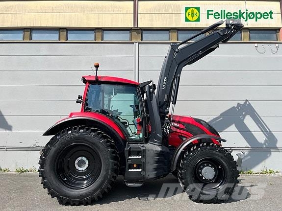 Valtra T235 Active Tractoare