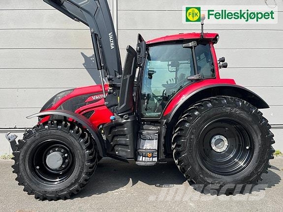 Valtra T235 Active Tractoare