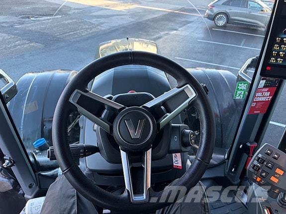 Valtra T235 D ST m/gps og fronthydraulikk Traktorer