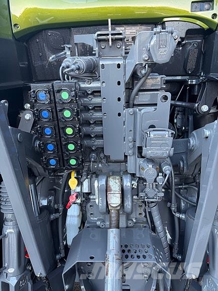 Valtra T235 D ST m/gps og fronthydraulikk Traktorer
