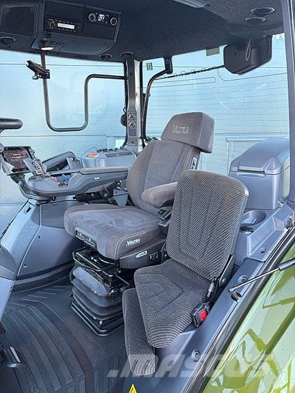 Valtra T235 D ST m/gps og fronthydraulikk Traktorer