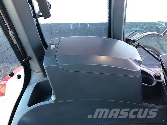 Valtra T235 Direct. GPS/ autostyring klargjort. Tractores