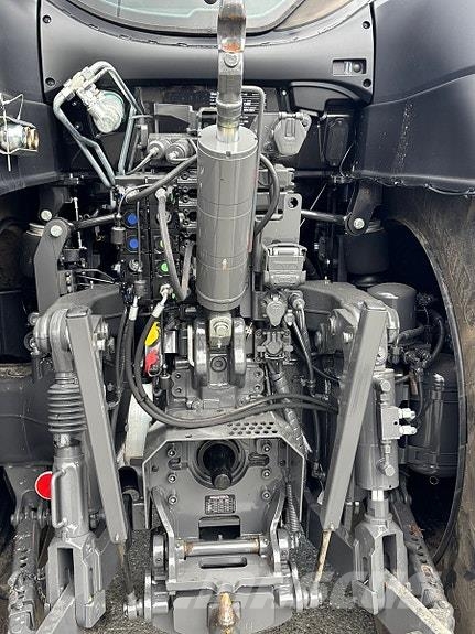 Valtra T235 Direct, RTK GPS, Twin-Trac og laster, fronthy 拖拉机/农用车