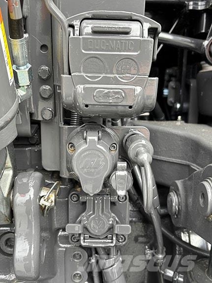 Valtra T235 Direct, RTK GPS, Twin-Trac og laster, fronthy 拖拉机/农用车