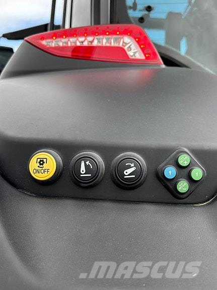 Valtra T235 Direct, RTK GPS, Twin-Trac og laster, fronthy 拖拉机/农用车