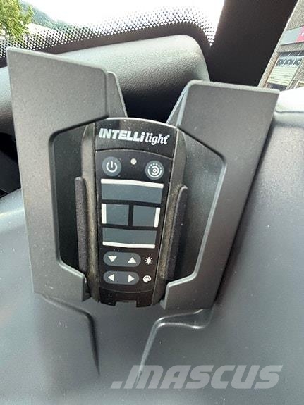 Valtra T235 Direct, RTK GPS, Twin-Trac og laster, fronthy 拖拉机/农用车
