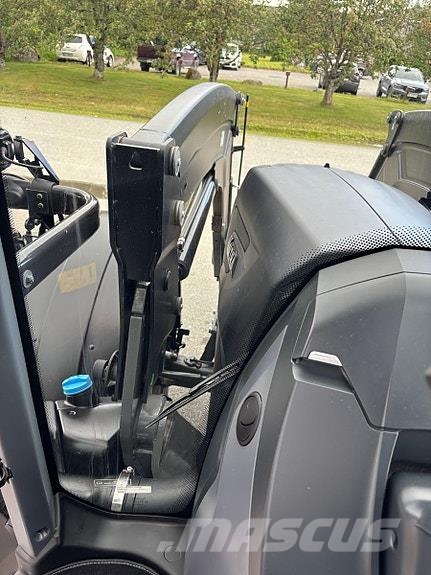 Valtra T235 Direct, RTK GPS, Twin-Trac og laster, fronthy 拖拉机/农用车