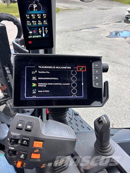 Valtra T235 Direct, RTK GPS, Twin-Trac og laster, fronthy 拖拉机/农用车