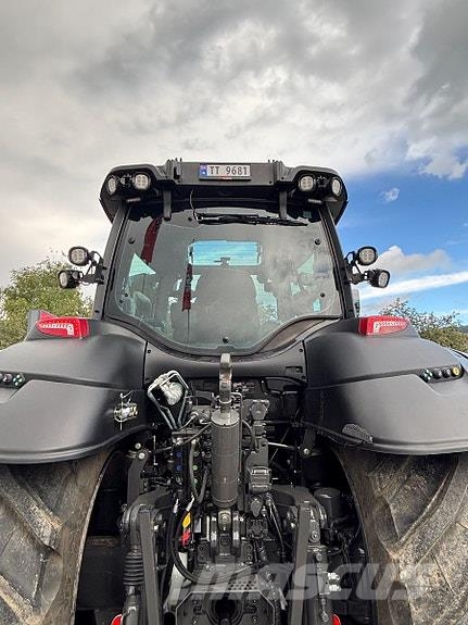 Valtra T235 Direct, RTK GPS, Twin-Trac og laster, fronthy 拖拉机/农用车