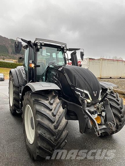 Valtra T235D Traktory