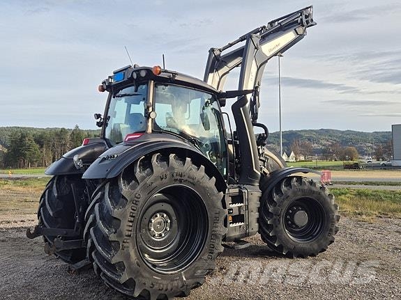 Valtra T235D ST Trattori