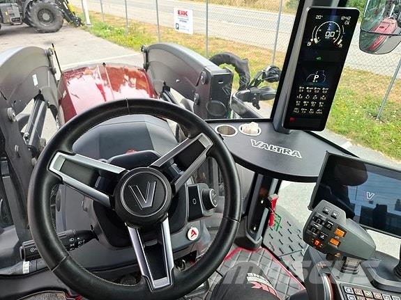 Valtra T235D Unlimited Трактори