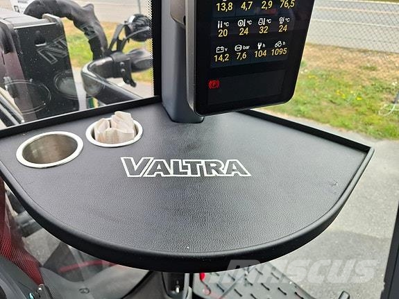 Valtra T235D Unlimited Трактори