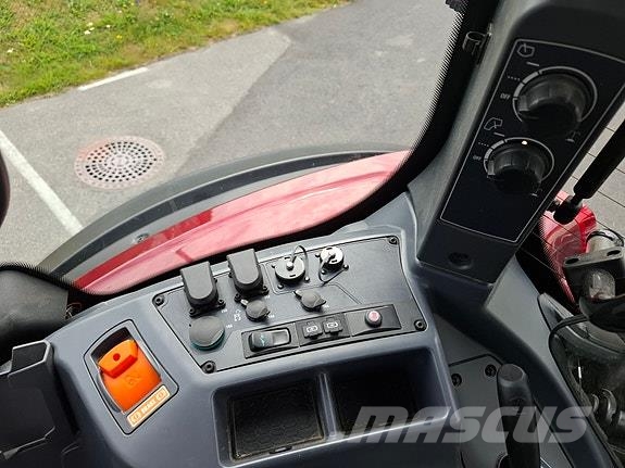 Valtra T235D Unlimited Трактори