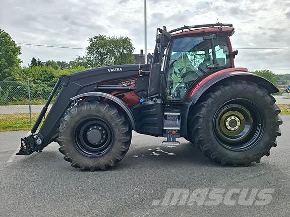 Valtra T235D Unlimited Трактори