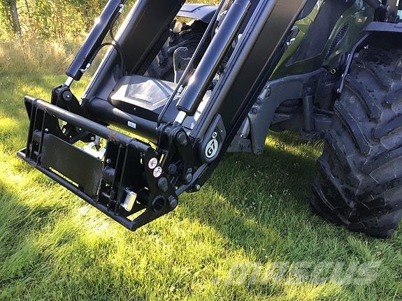 Valtra T235DST Traktorer