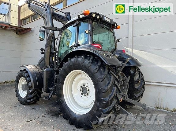 Valtra T254 Traktorer