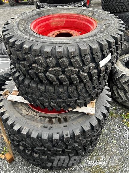 Vinterhjul Fendt 516 440/80-28 og 540/80-38 Pneus Agrícolas