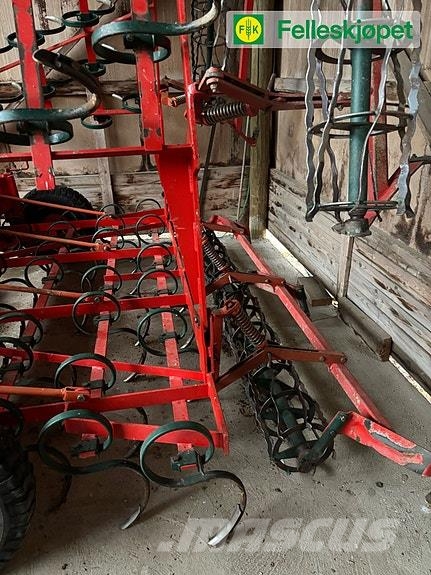 Vogel & Noot VibroCult S800-3 ماكينات وملحقات زراعة أخرى