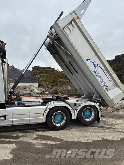 Volvo FH750 6x4 kombibil, tipp, svingskive, brøyteplate Грузовики-Самосвалы