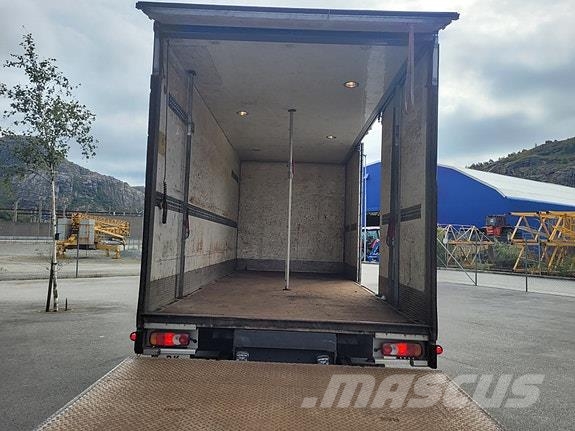 Volvo FL 290 Camiones caja cerrada