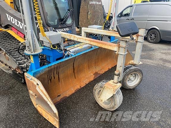 Volvo MCT 125C *Lite timer* Entreprenad - Övrigt