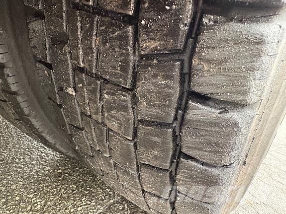 Volvo Ny pris FH540 med Asfaltbalje/dumperkasse/brøytefe Camiones bañeras basculantes o volquetes