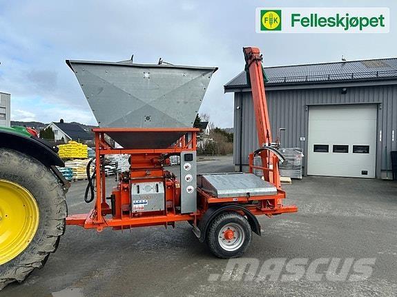 Wakely 510 Ration Mill for krossing av korn Otra maquinaria agrícola