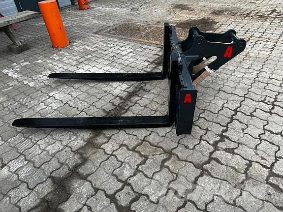 Další