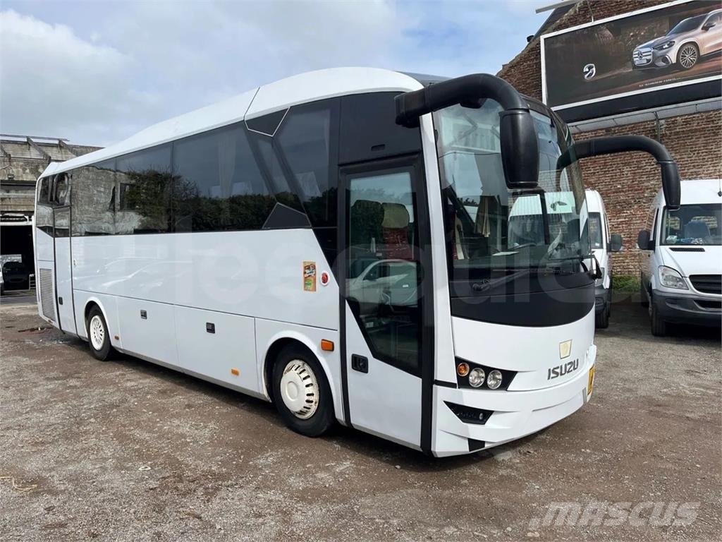 Isuzu Visigo Autobuses turísticos